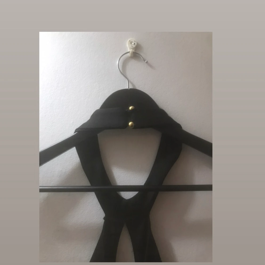 Sexig svart klänning - 91