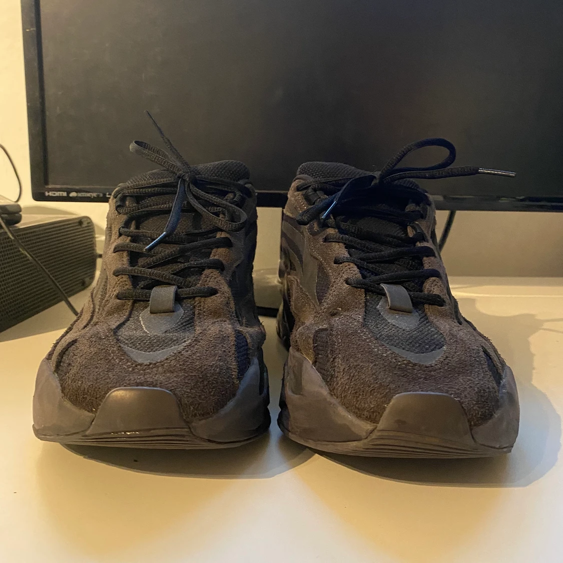 Yeezy 700 v2 Vanta - 91