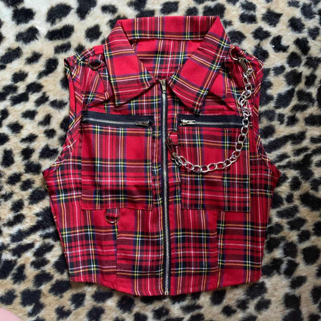 Rutig crop top väst - 90