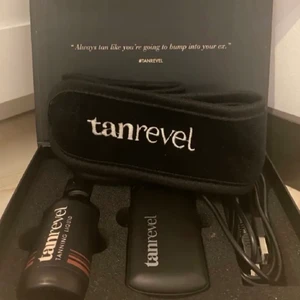 Tanrevel  - Tanrevel, använd men bra skick💕 allt på bilden ingår, dessvärre finns det inte så mycket av vätskan kvar! Om fler blir intresserade är det den som vill ge högst som får den🥰😍