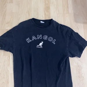 Kangol X HM Tee - Collab av Kangol och HM. Helt okej skick! Storlek Stor S.