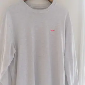 Supreme long sleeve from spirng summer 21. Size L, only used 3-4 times