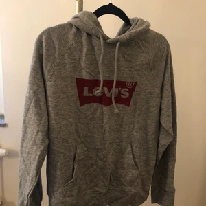 Levi’s Hoodie - En hoodie från Levis , nyskick. 