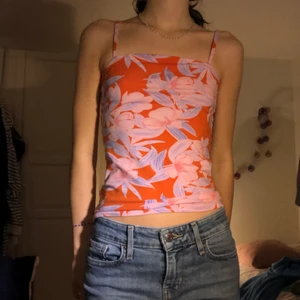 linne - fint mönster bra skick, köpt för 199 på lindex