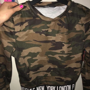 Mag tröja från shein - Fin tröja från shein i kammoflage