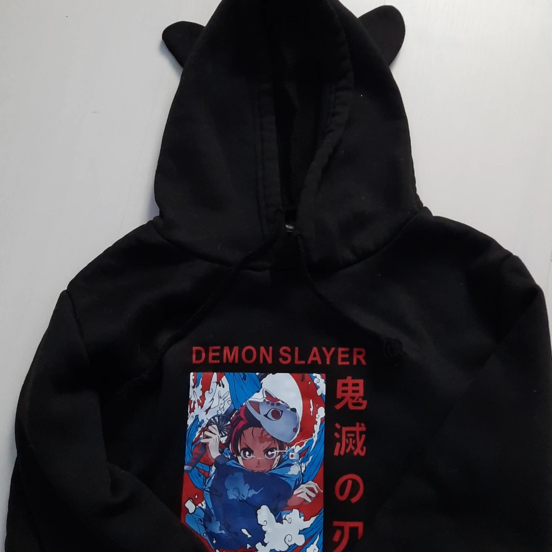 Crop-top med demon slayer tryck  - 90