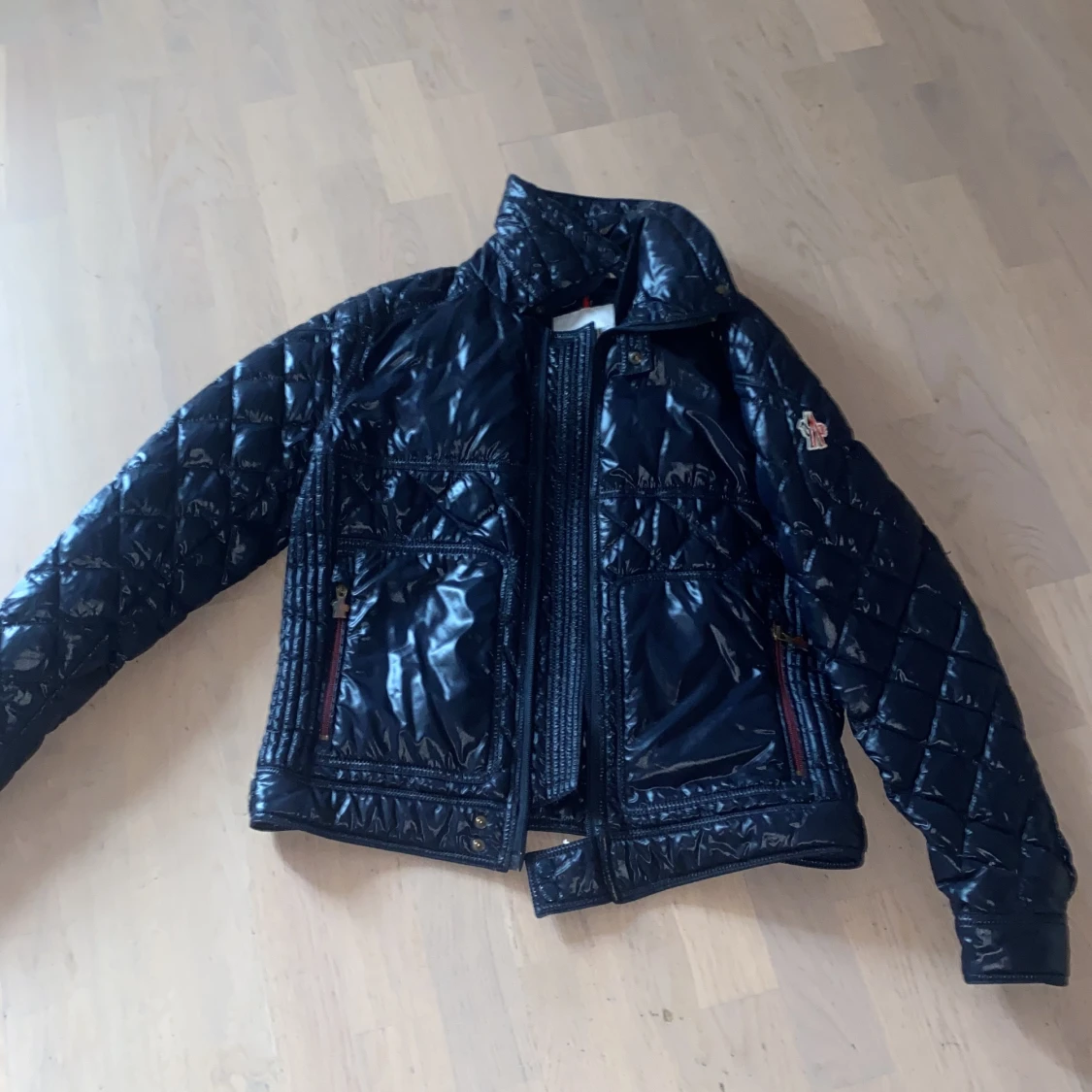 En skitsnygg moncler jacka  - 90
