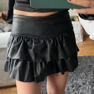 Skinnkjol  - Har en liknande så säljer denna😊