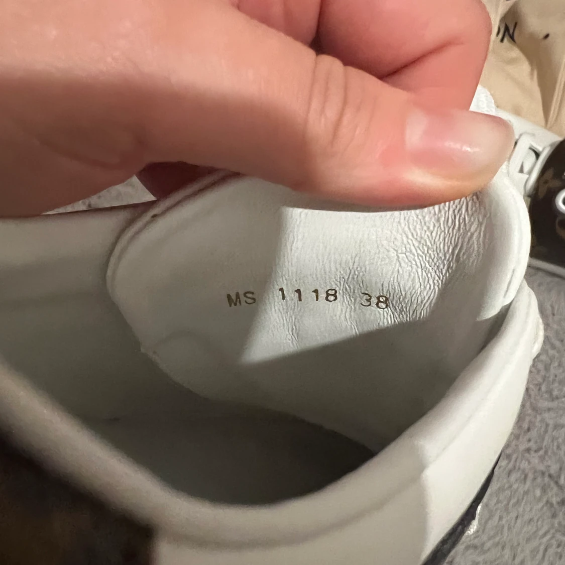 Louis Vuitton frontrow - 91