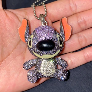 Halsband  - Jätte gulligt halsband 