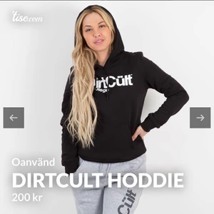 Dirtcult hoddie  - Nästintill ny hoddie, då jag fick den i present men inte riktigt var min stil. Storlek M men motsvarar mer mot en S. Nypriss 599kr 