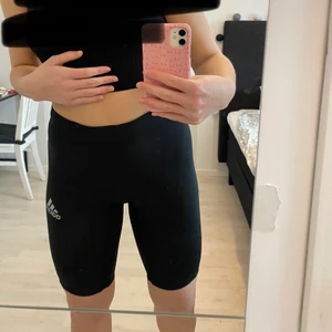 Underbyxor/cykelbyxor - Snygga underbyxor i nyskick, aldrig använd då dom blev för stora