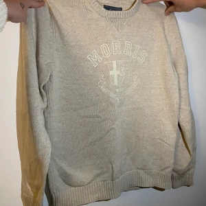 Morris - En stickad Morris tröja i storlek S. Som är i fint skick.