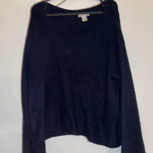 Stickad tröja - Stickad tröja med mjukt material! 