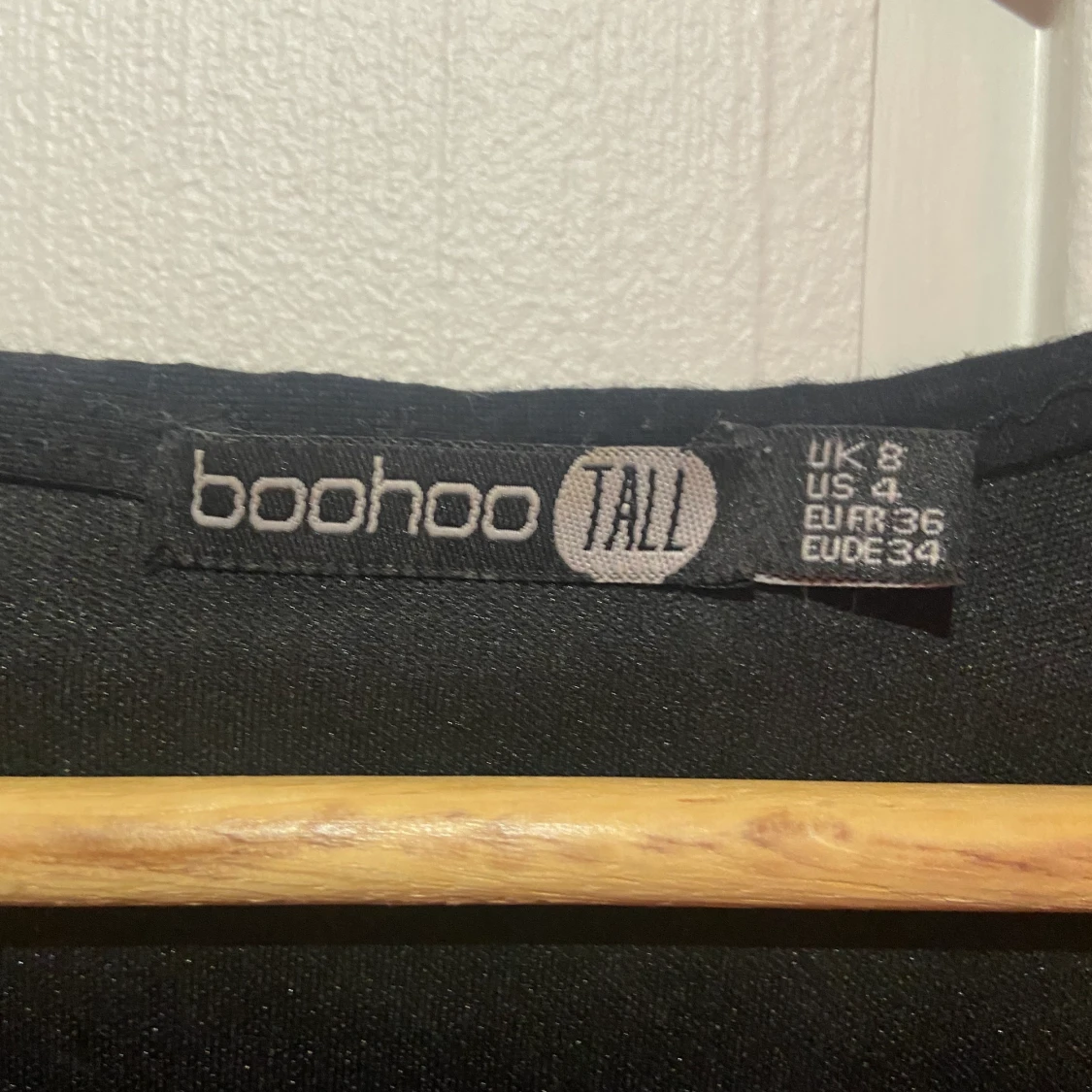 Boohoo svart spetsbody - 90