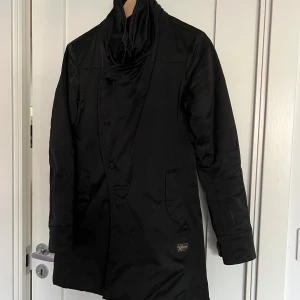 G-star kappa - Snygg svart kappa från g-star