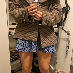 Kjol - As cool kjol från stradinavius. Jätteball och cool nu till våren💓💓Helt slutsåld och köpt i marbella 