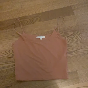 Rosa/beige linne/topp  - Rosa linne/topp från chiquelle, aldrig använd i storlek XS