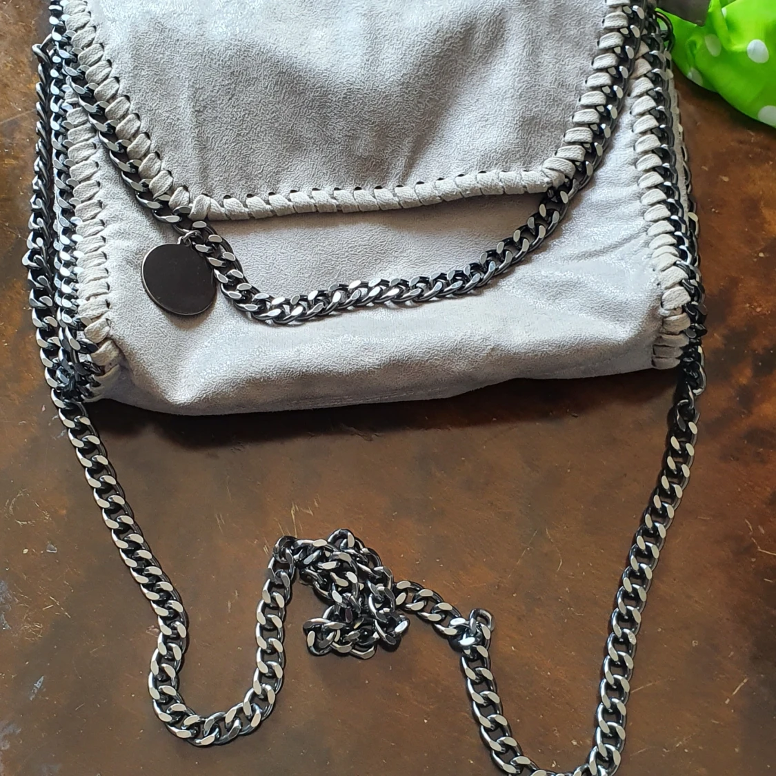 En liknade till McStella Kourtney väska  - 90