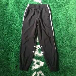 Adidas track pants black - Size Small. Condition 8/10. 50 sek / 5 €. Buyer pays the shipping cost. For more information please go visit @xhibitshop on instagram.
