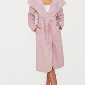 Lång kappa  - Lång rosa kappa, universal passform 