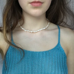 linne - blågrönt somrigt linne som har en lös passform. passar jättebra på en vanlig small 🦋  aldrig använt och i nyskick!