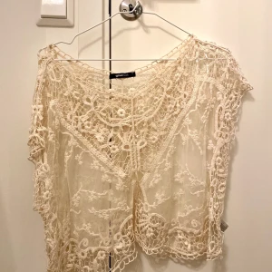 Gina tricot  - Från Gina tricot, storlek S