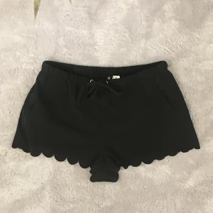 Svarta shorts - I fint skick ♣️