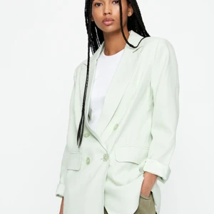 Blazer  - ljusgrönt (mint green) blazer storlek M (oversized, passar S och L) 