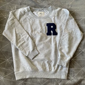 Sweatshirt  - Sweatshirt från Westhill Redbird. I mycket fint skick. 