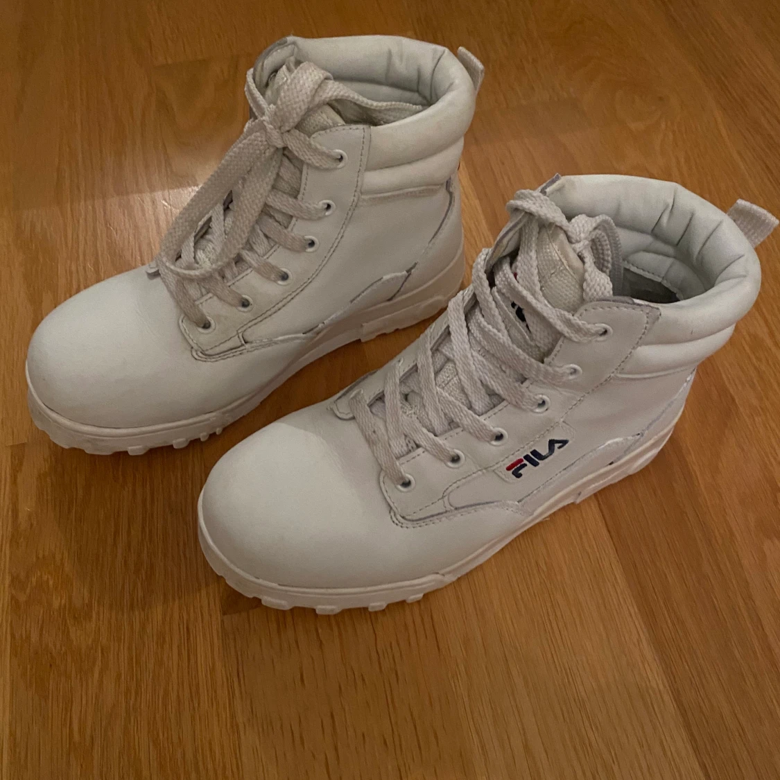 Fila skor  - 1