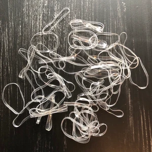 Små hårband 40 st Nya! - 40 st små genomskinliga hårsnoddar.✨