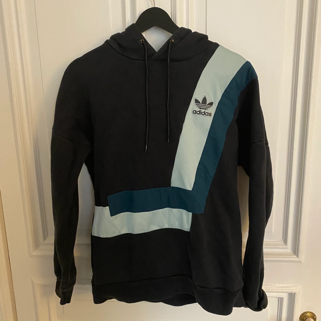 Adidas hoodie - 91