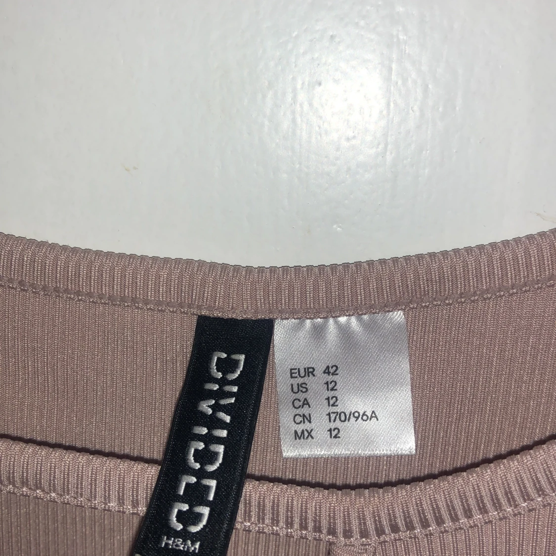 Rosa klänning. - 91