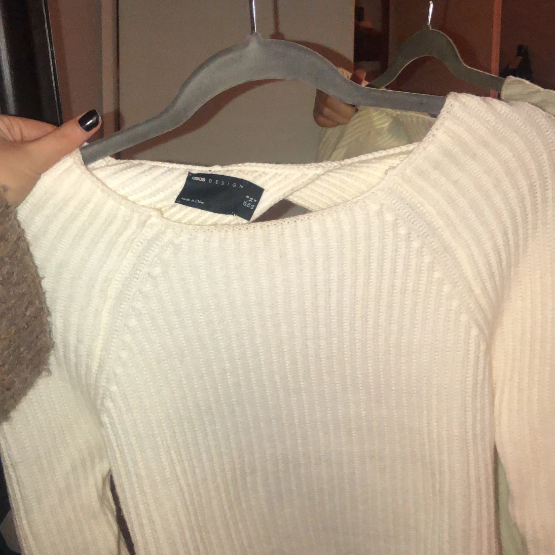 Tröja med öppen rygg - 91