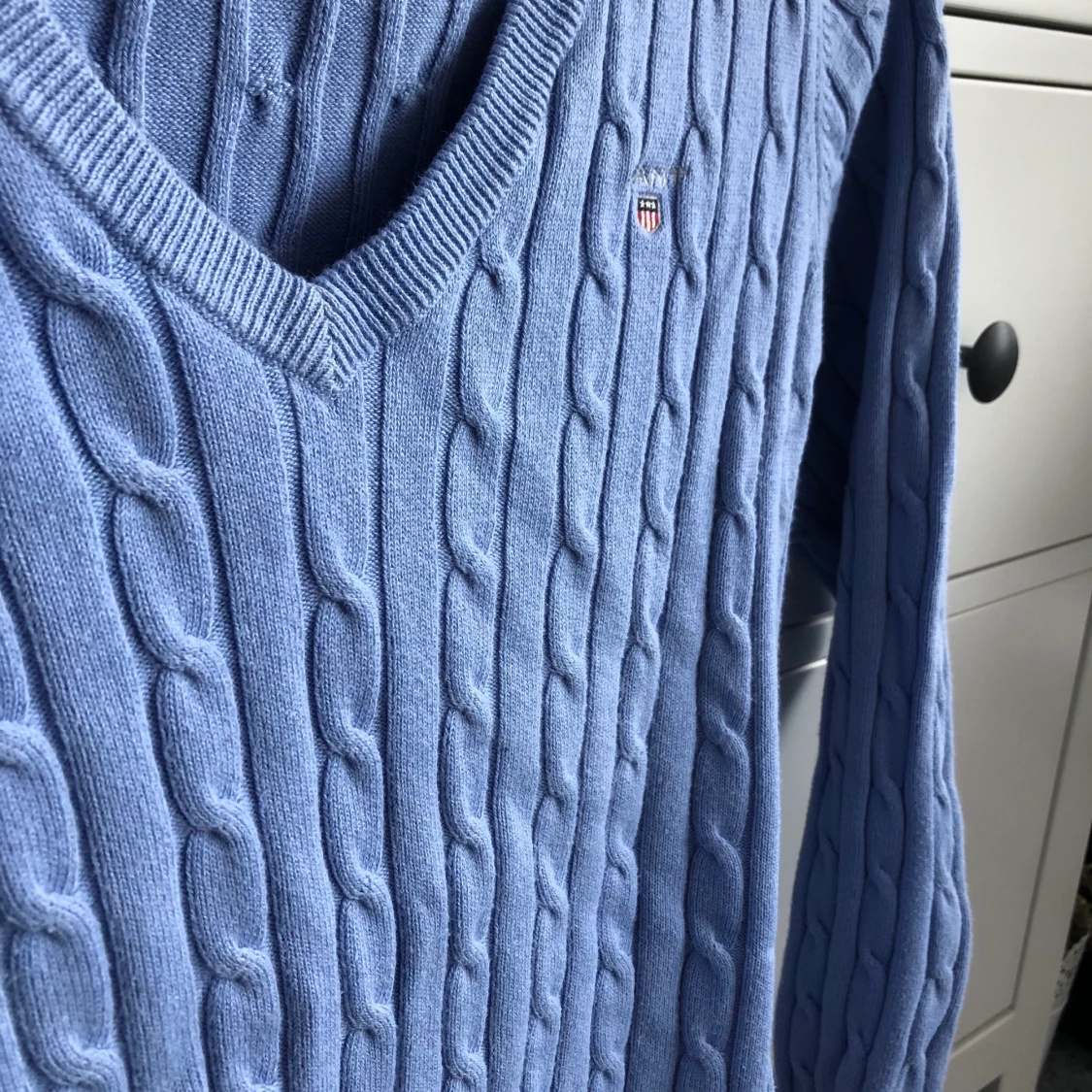 Gant v-ringad stickad tröja stolek S