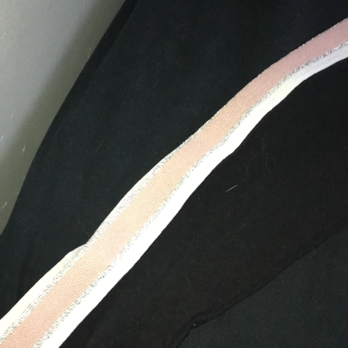 Klänning bra skick                           60kr inklusive frakt 30kr - 91