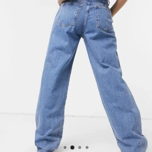 vida jeans  - Helt nya jeans från pull&bear. 