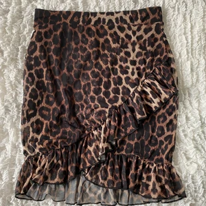 Kjol - Kjol från Nelly.com, storlek small. Använd fåtal gånger. Köpare står för frakten.