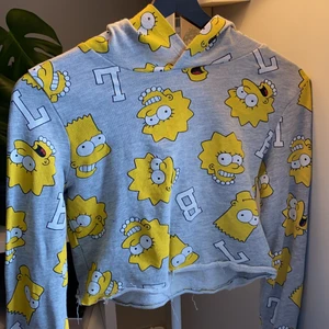 Simson tröja as snygg och passar till sommaren -  Sim som tröja storlek 134/140 säljer på grund av att jag inte längre använder den