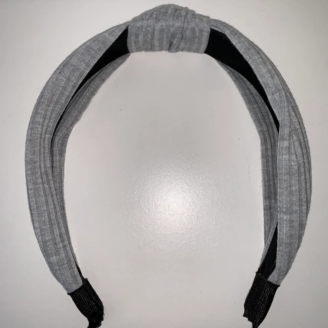 Grått diadem/hårband  - 90