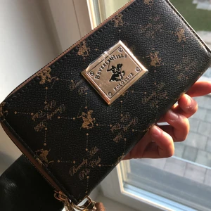 Plånbok  - Fortfarande inte använd!