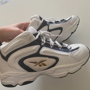 Reebok skor - Reebok skor i bra skick i storelk 38.5❤️ 