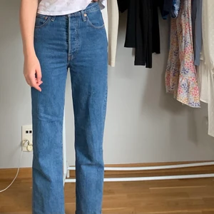 Levis jeans  - Oanvända blåa Levis jeans