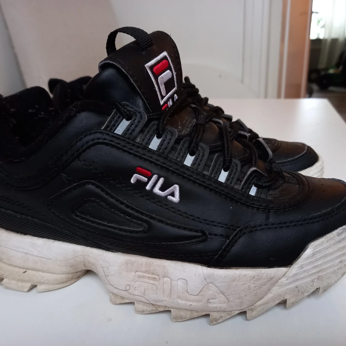 FILA 37 - 90