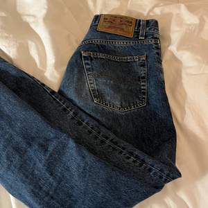 Vintage jeans!! Crocker