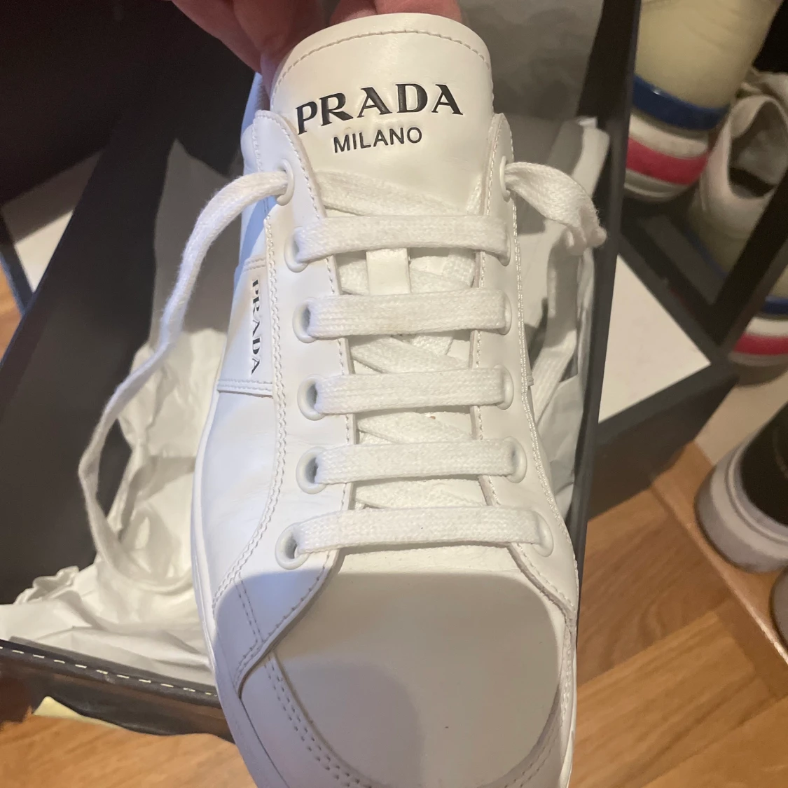 Äkta Prada sneakers 