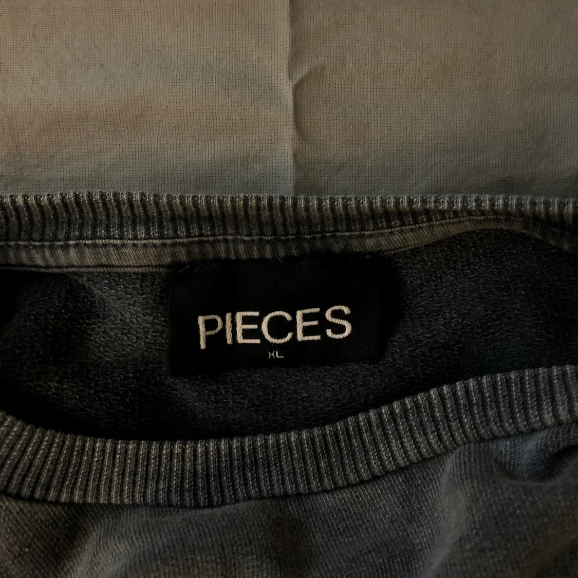 Sjukt fin sweatshirtđșđș