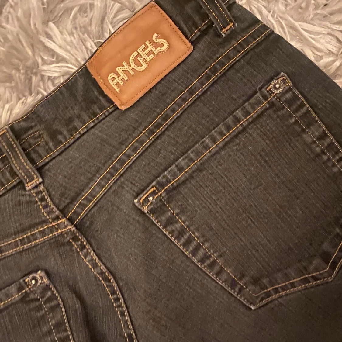 Lågmidjade jeans strl 36 - 90
