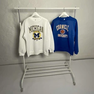College sweatshirt - Michigan Condition - Ny Size - S/M Säljer för - 349 kr  Cornell  Condition - Ny Size - S/M Säljer för - 349 kr